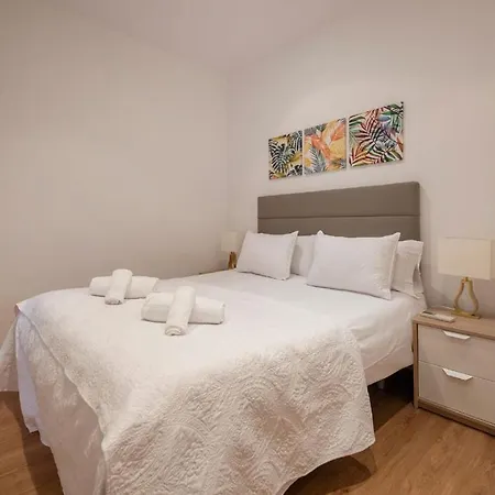 De Cuatro En Calle Aribau Stylish Apartment *